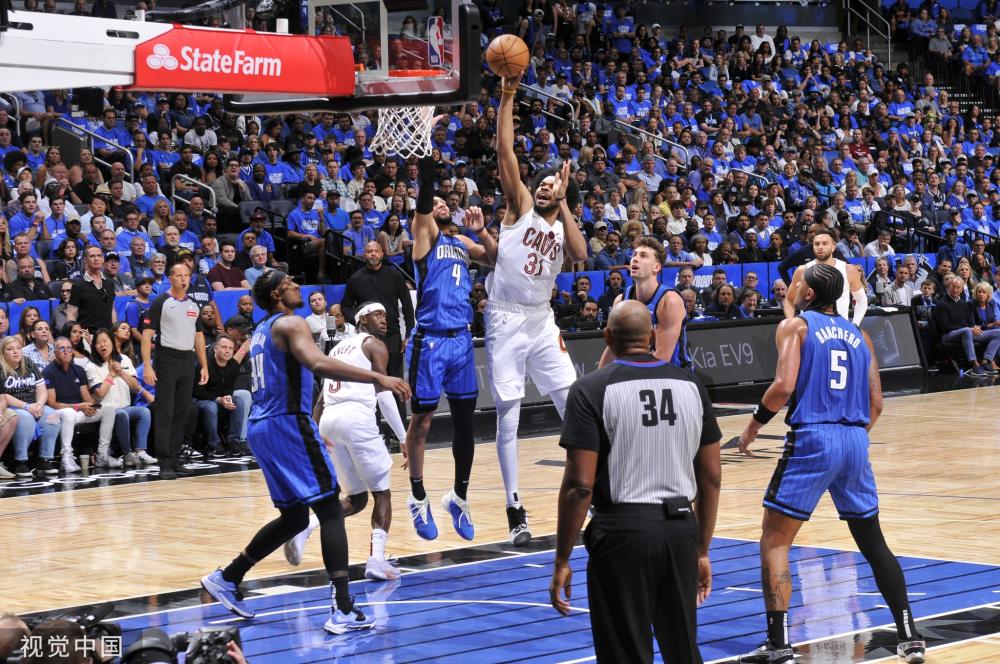 引人注目 引人注目