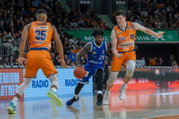 他的出色发 他的出色发