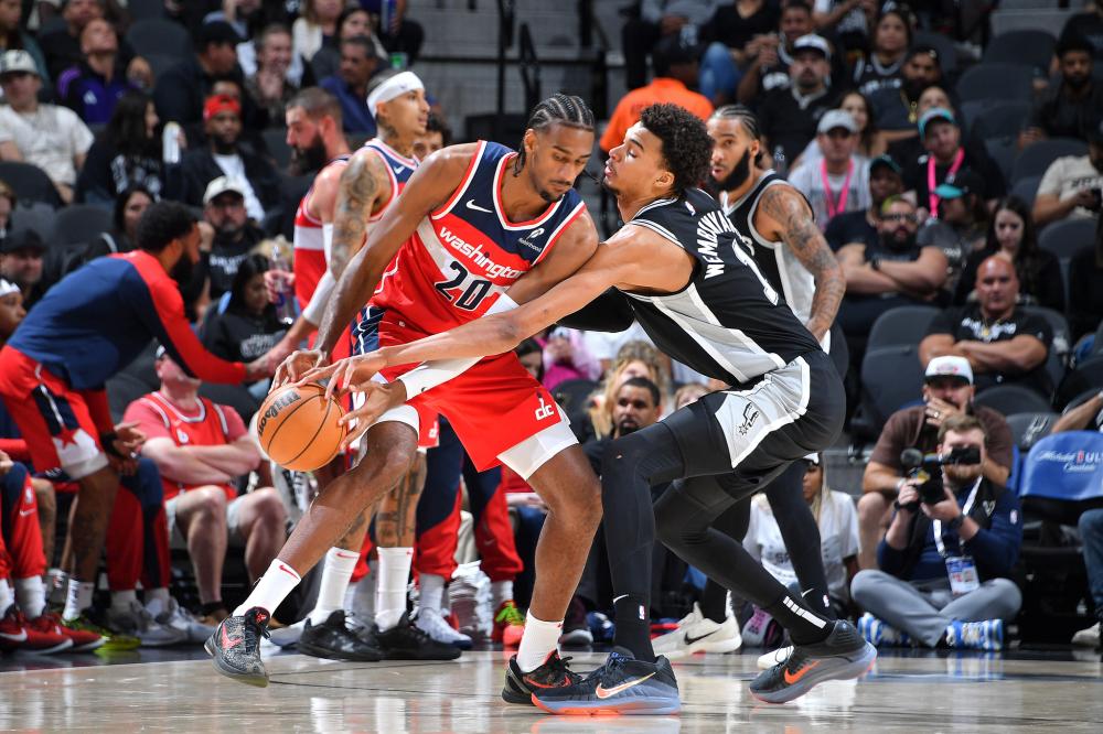 虽已不再年 虽已不再年